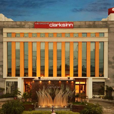 M B Greens Clarks Inn Moradabad Εξωτερικό φωτογραφία